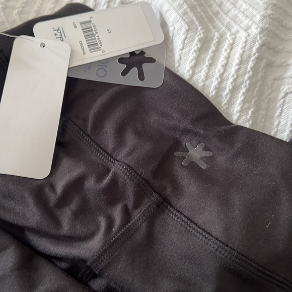 SPLENDID Studio black leggings brand new with tags women pants soft side design - Picture 7 of 7